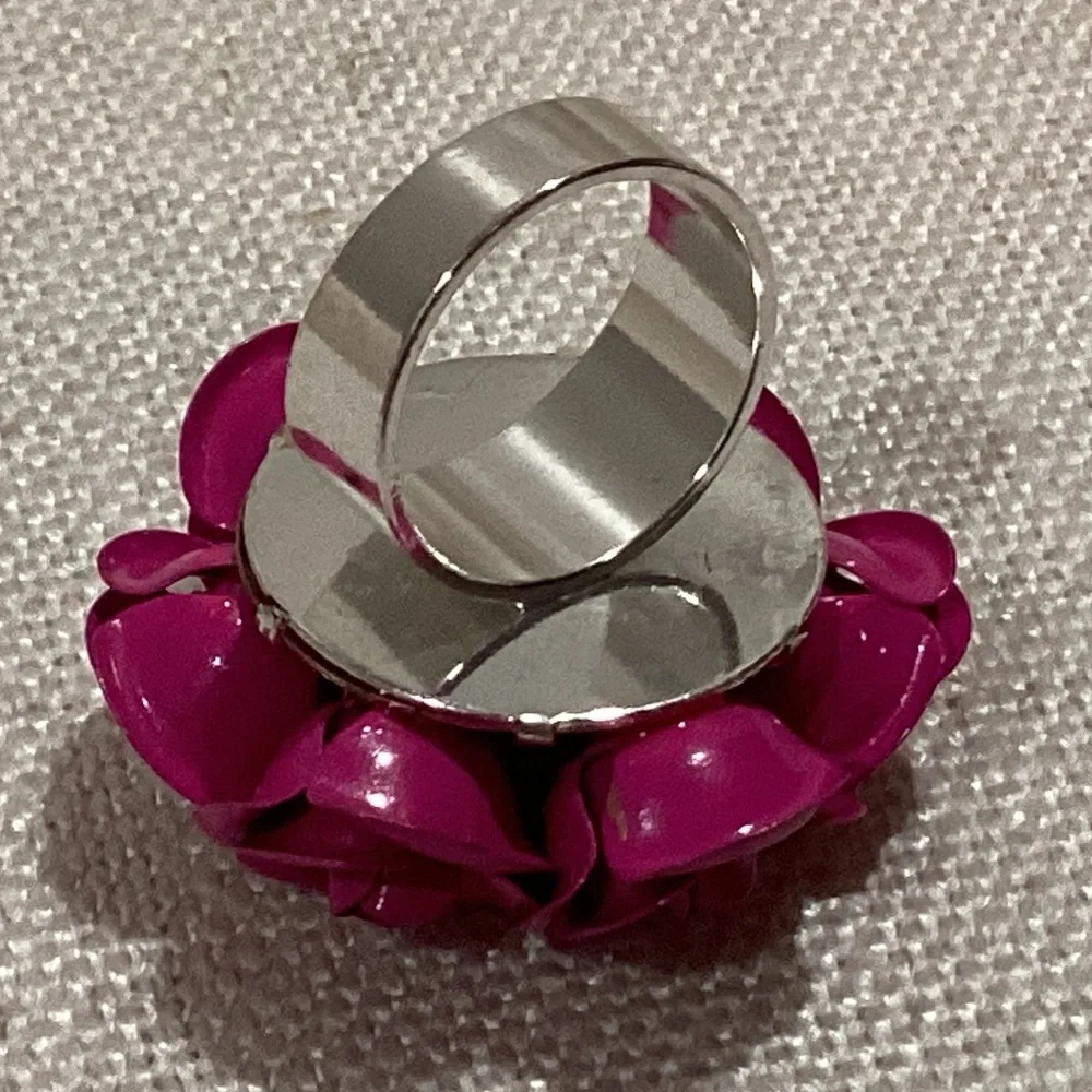 Pink Roses Statement Ring - Picture 7 of 8